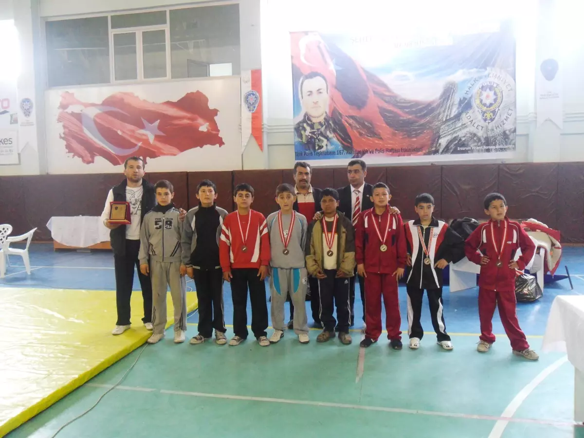 Minik Güreşçiler, Şehit Yücel Gür İçin Güreşti