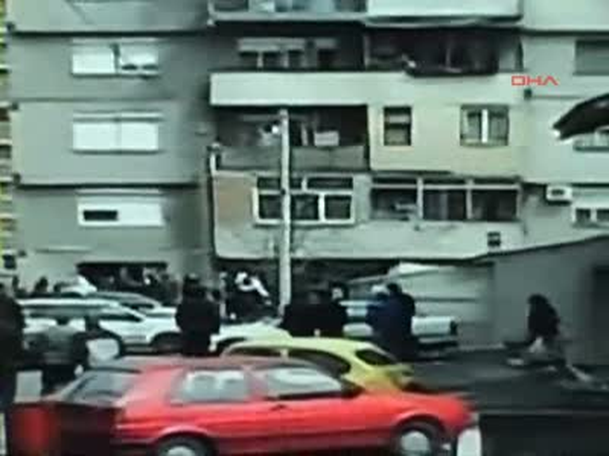 Mitroviça\'nın Kuzeyinde Gergin Saatler