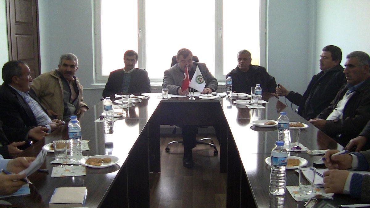 Pazarlar Belediyesi\'nin 2011 Yılı Faaliyeti Oy Birliği ile Kabul Edildi