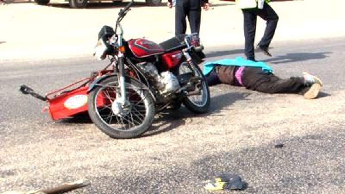 Sepetli Motosiklet Kamyonla Çarpıştı 2 Ölü