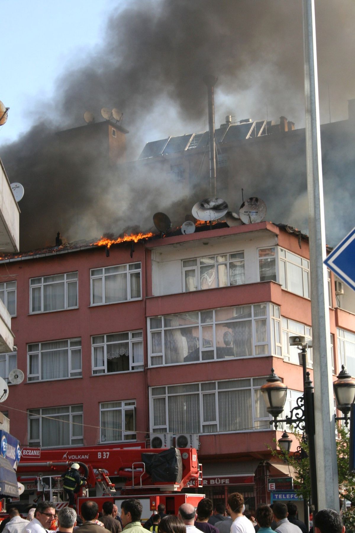 Ünye\'de Korkutan Yangın