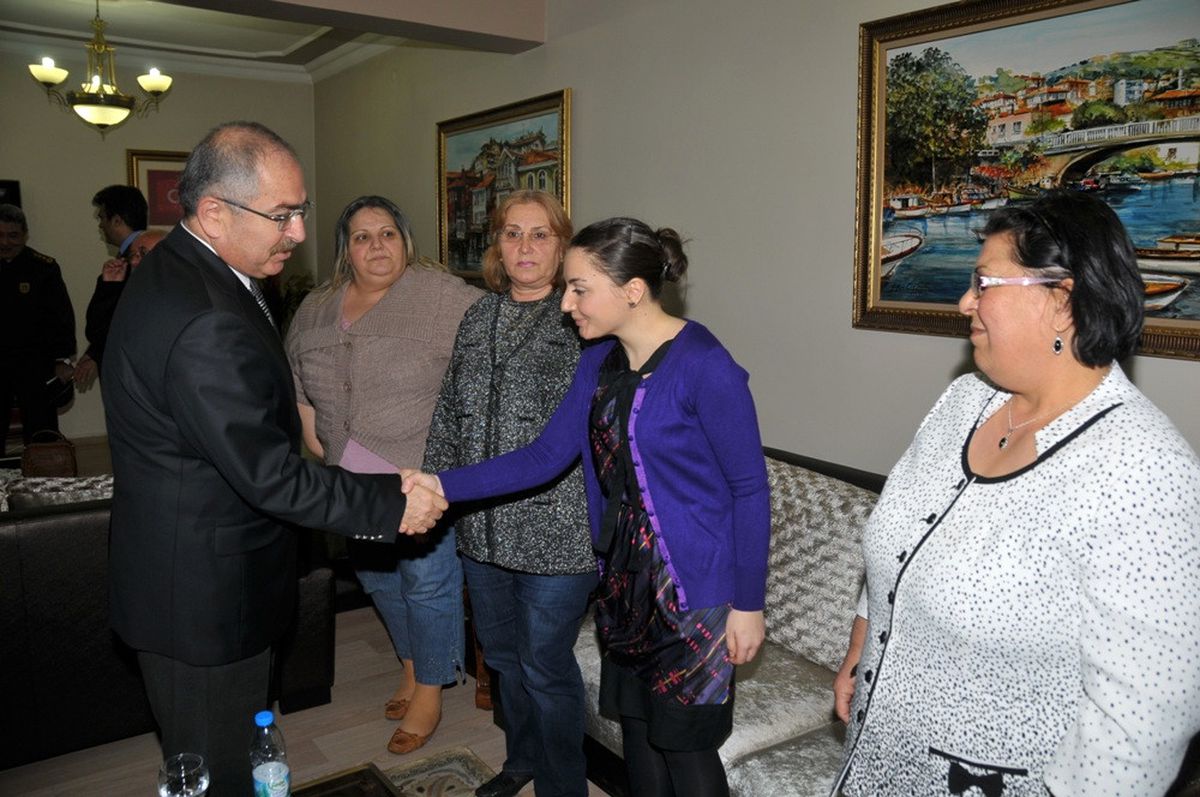 Vali Yaman, Şehit Aileleriyle Bir Araya Geldi