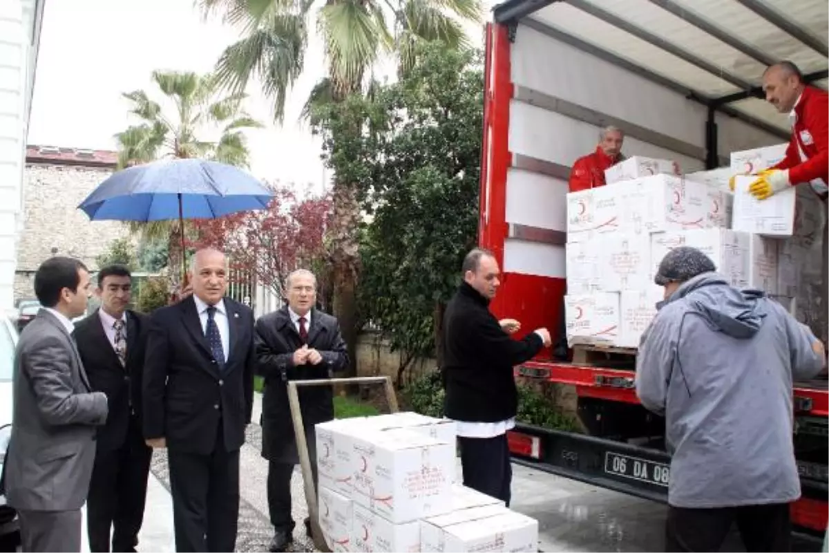 Yeniden - Türk Kızılayı'ndan Paskalya Yardımı