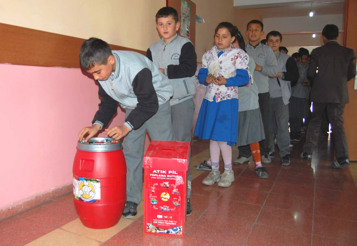 Yozgat Gazi Mustafa Kemal İlköğretim Okulu Öğrencileri 223 Kilo Atık Pil Topladı
