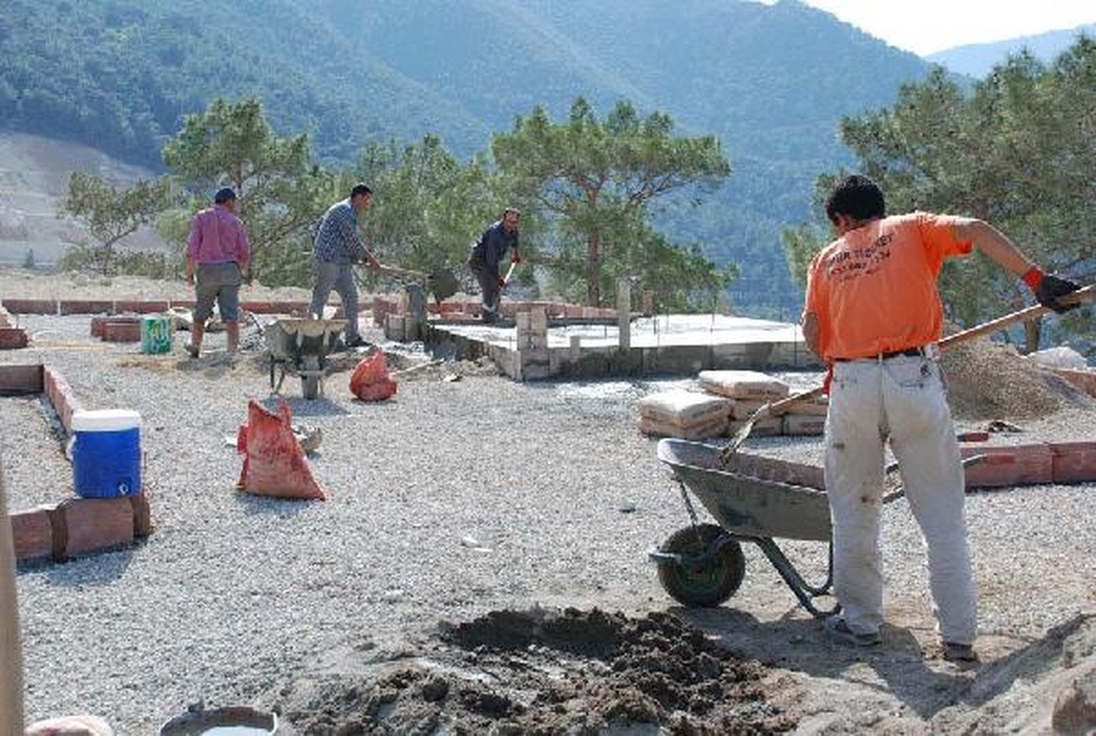 Alman İmparatoru Barbarossa\'nın Anıtına Yeni Düzenleme