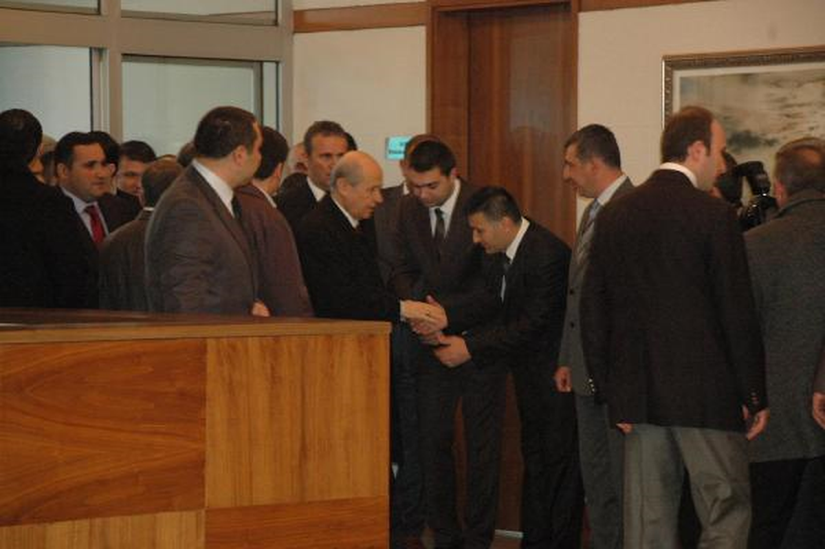 Bahçeli Almanya\'dan Döndü