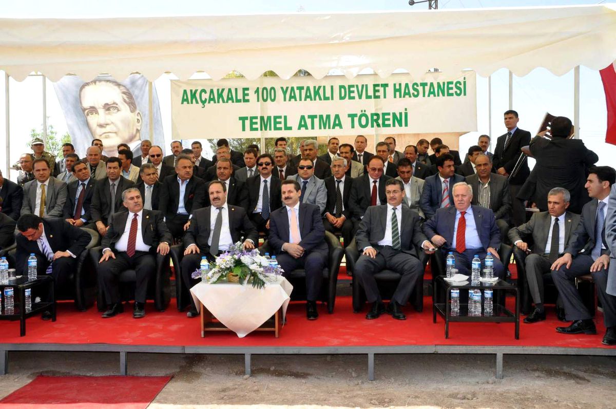 Bakan Çelik, 100 Yataklı Devlet Hastanesinin Temelini Attı