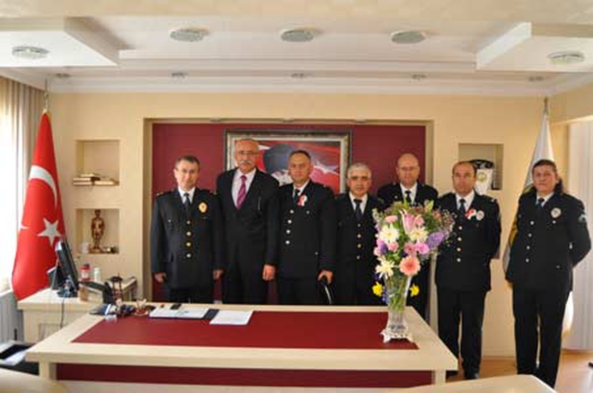 Belediye Başkanı\'na Polis Günü Ziyareti