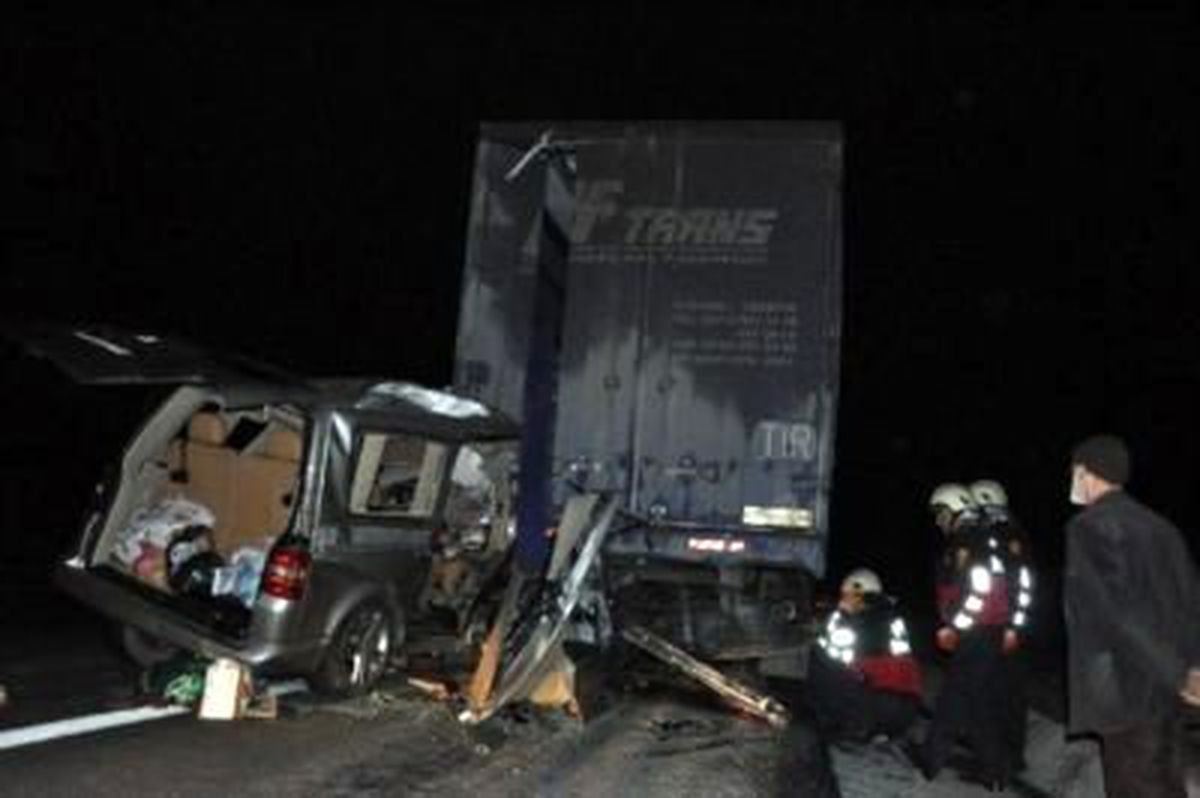 Bolu'da Trafik Kazası: 2 Ölü, 1 Yaralı