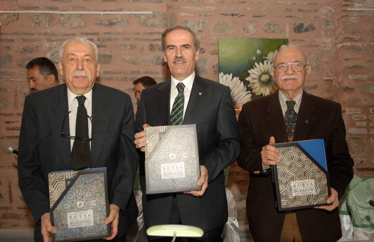 Bursa Belgeliğine İki Yeni Eser Daha
