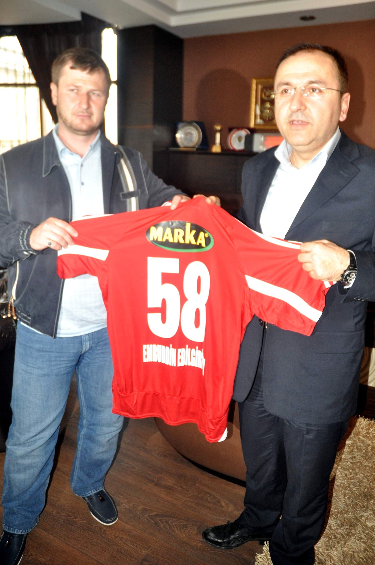 Çeçen Heyetinden Sivasspor'a Ziyaret
