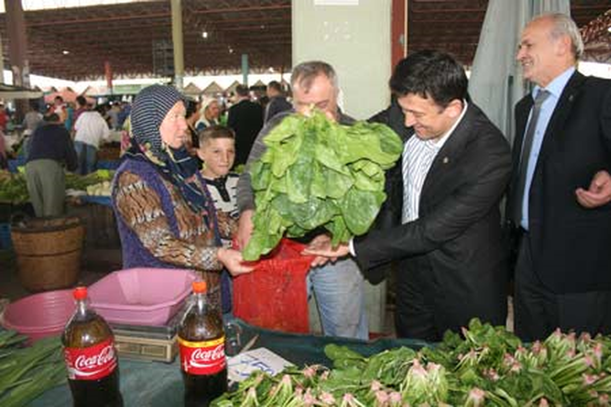 Dağ Menemen\'de Ziyaretlerde Bulundu