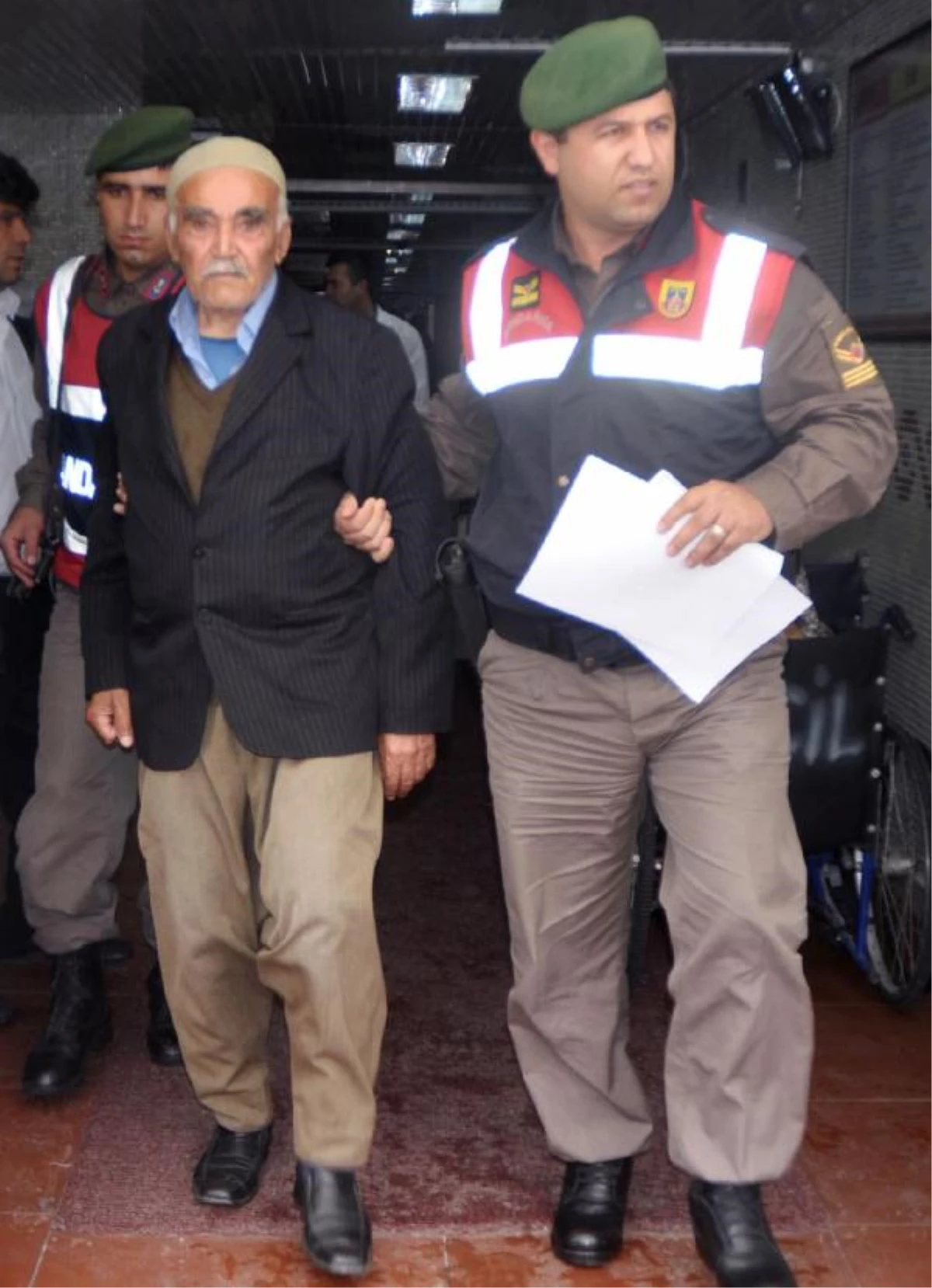 Diyarbakır\'daki Cinayet Hükümlüsü Alanya\'da Yakalandı