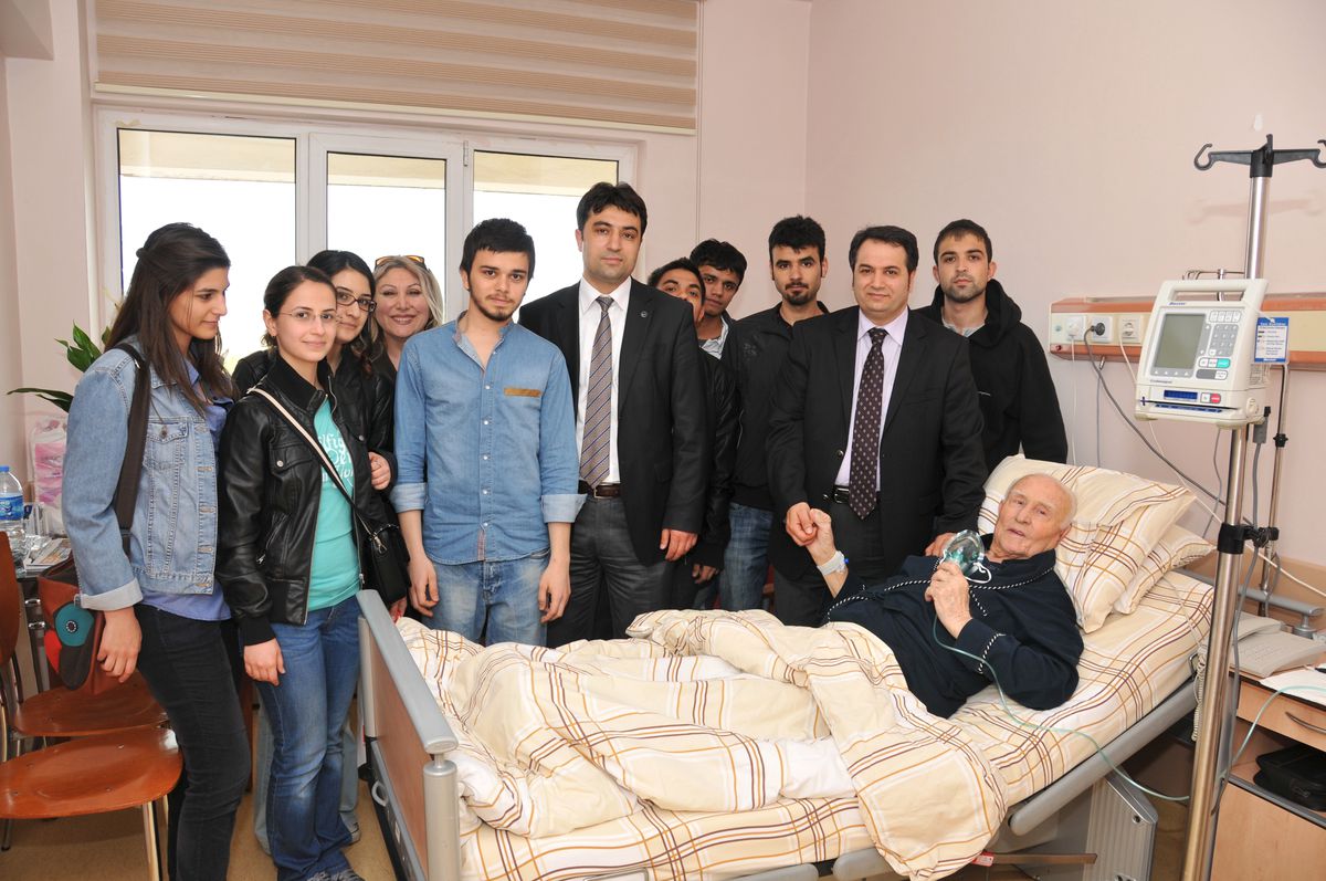 Genç Hukukçulardan Güneşdoğdu\'ya Geçmiş Olsun Ziyareti