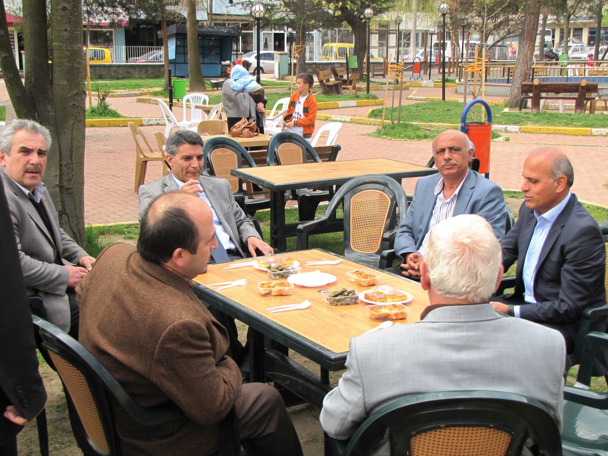Gölyaka\'da Öğrenciler Yararına Kermes
