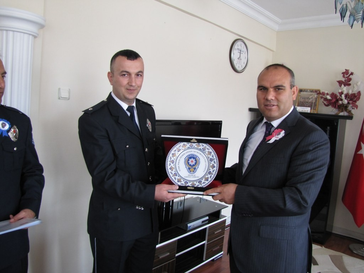 Hisarcık Polisine Başarı Belgesi