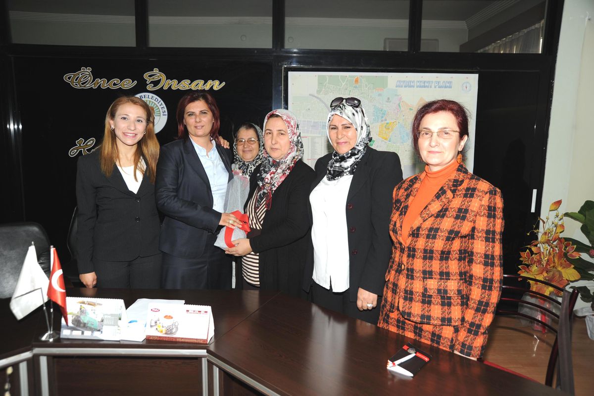 Kadınlardan Başkan Çerçioğlu'na Geçmiş Olsun Ziyareti