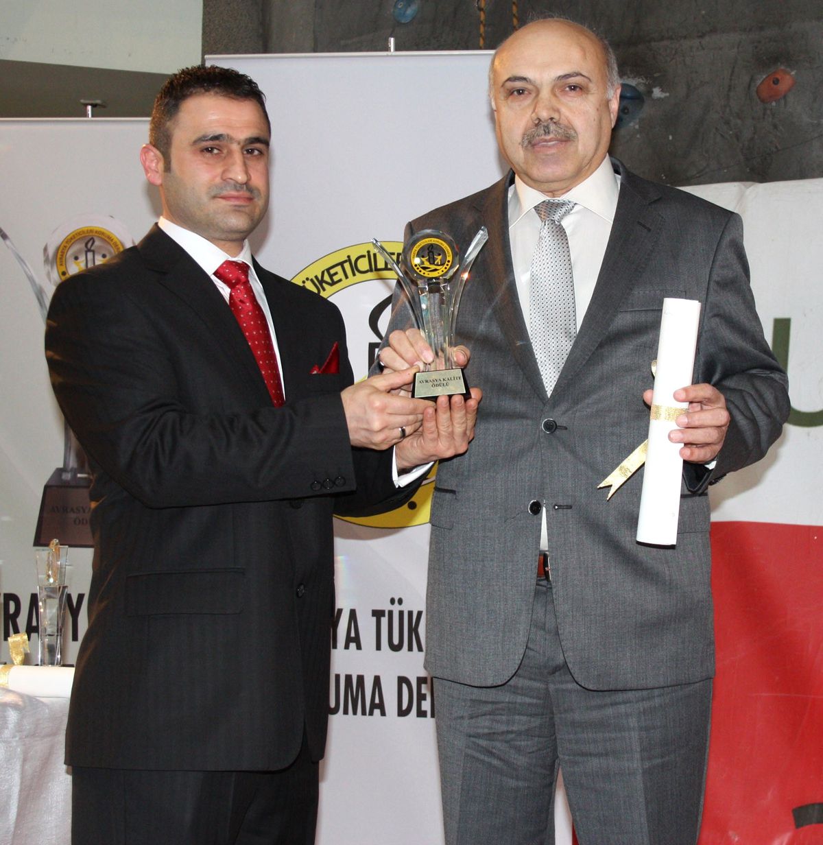 Kompen\'e Avrasya Kalite Ödülü