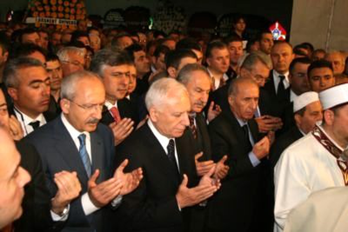 Medine Haberal Son Yolculuğuna Uğurlandı(2)