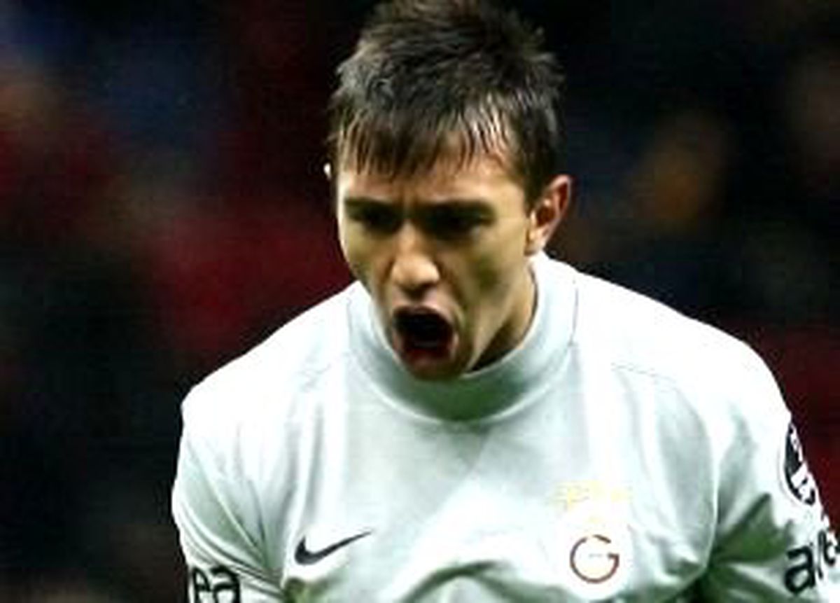 Muslera Rakiplerine Meydan Okudu