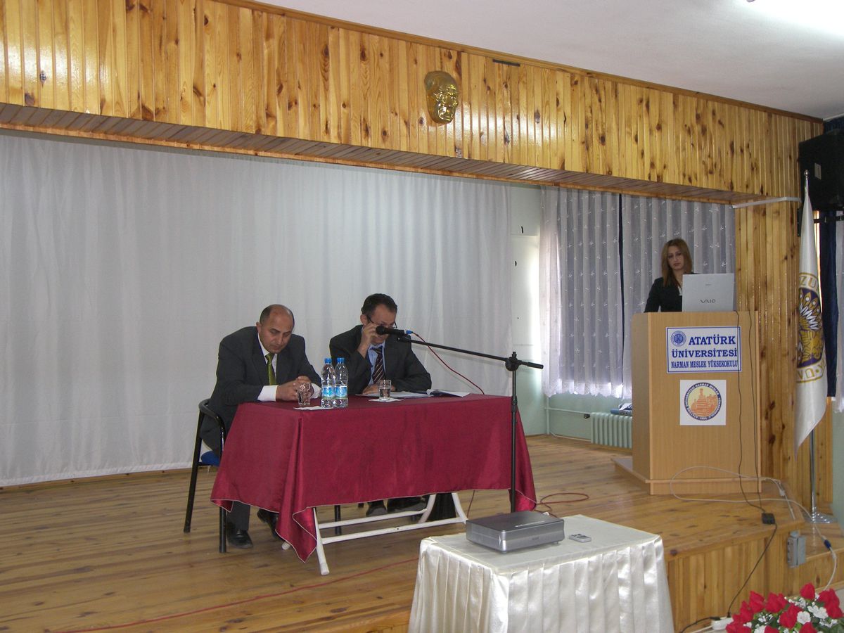 Narman\'da "Çalışanların Hakları" Konulu Seminer