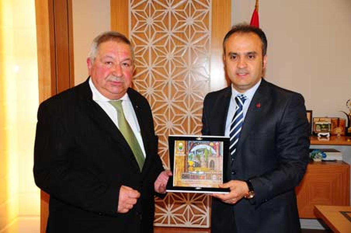 Novipazardan İnegöle Kardeş Şehir İsteği