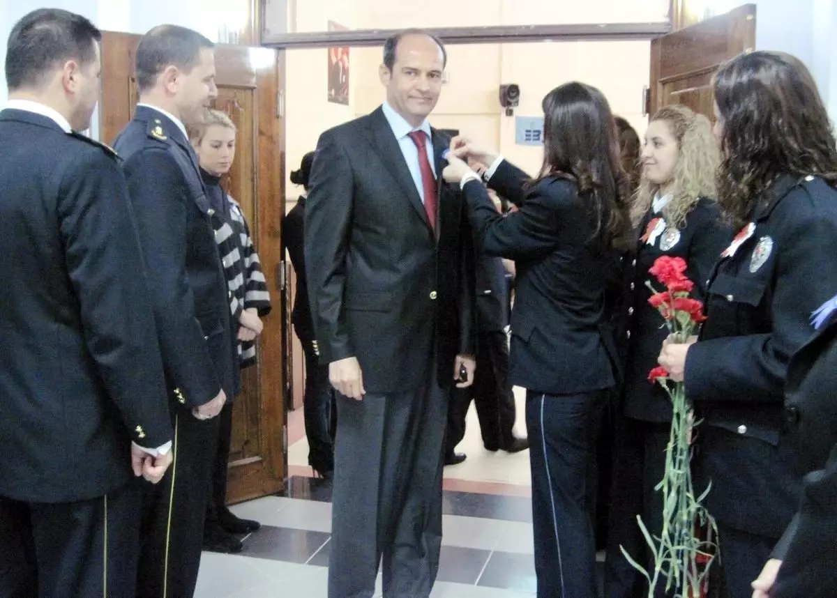 Polis Teşkilatının 167. Yılı Edremit\'te Törenlerle Kutlandı