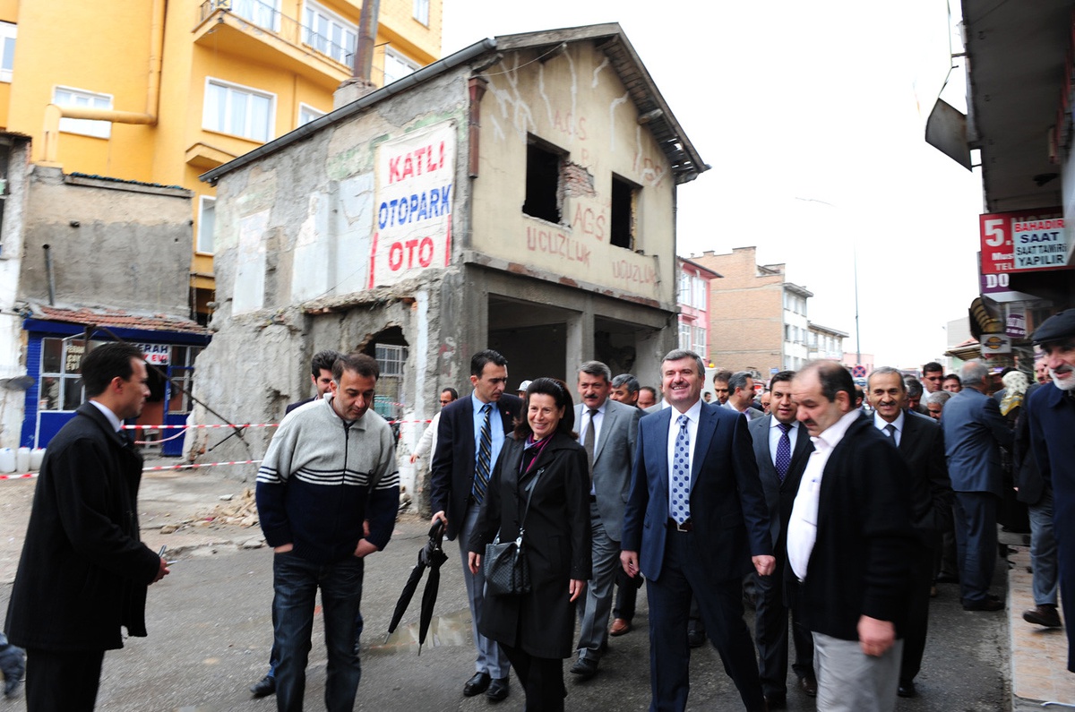 Tarihi Konya Çarşısı\'nda İlk Adım Atıldı