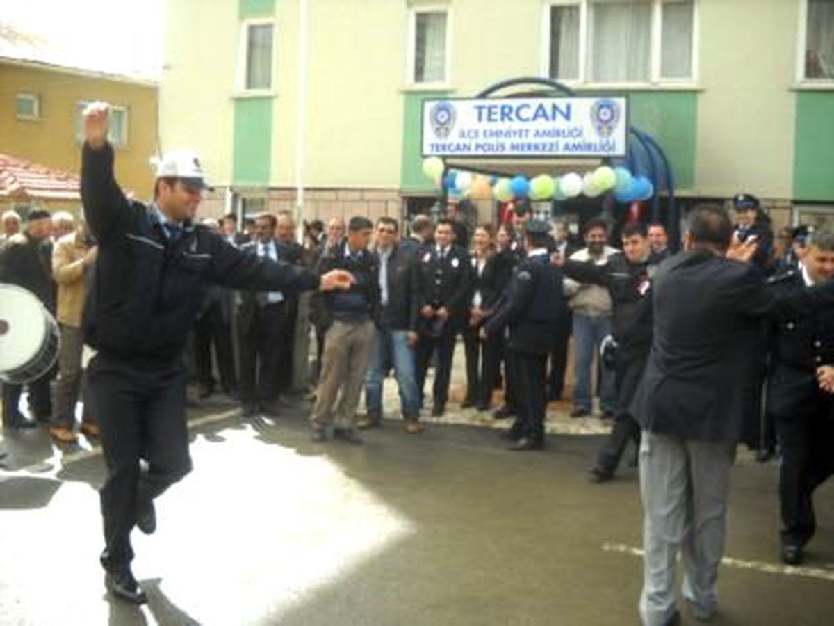 Tercan\'da Polis Teşkilatının Kuruluş Yıldönümüne Coşkulu Kutlama