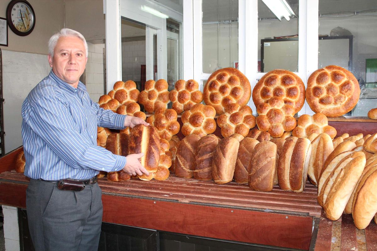 Tire Belediyesi Ekmek Fabrikası, Tam Buğday Ekmeği Üretimine Başladı