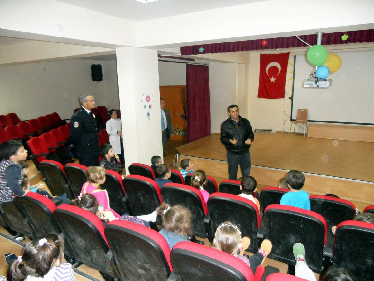 Türk Polis Teşkilatı\'nın Kuruluşunun 167. Yıl Dönümü