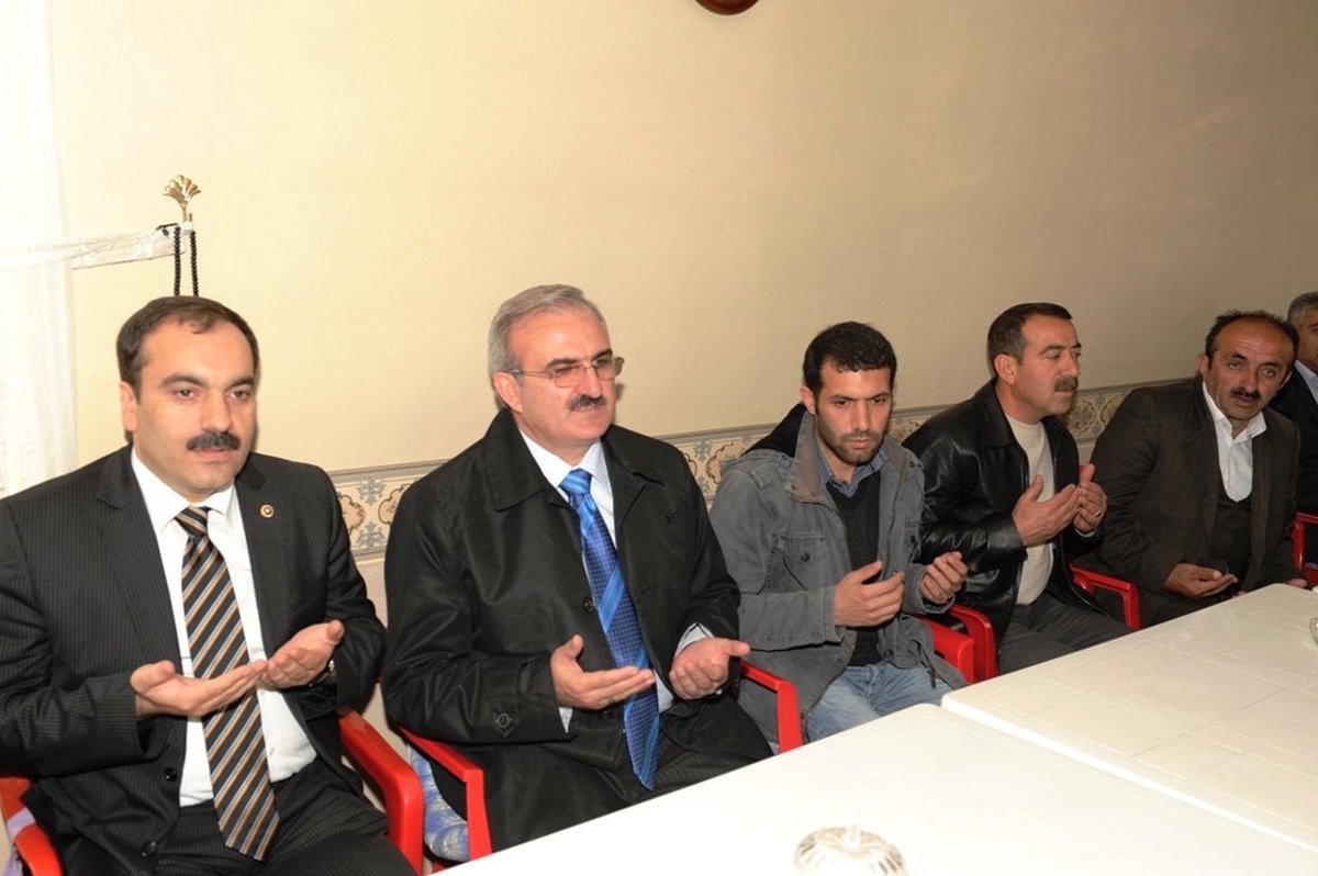 Vali Karaloğlu\'ndan Milletvekili Bilici\'ye Taziye Ziyareti