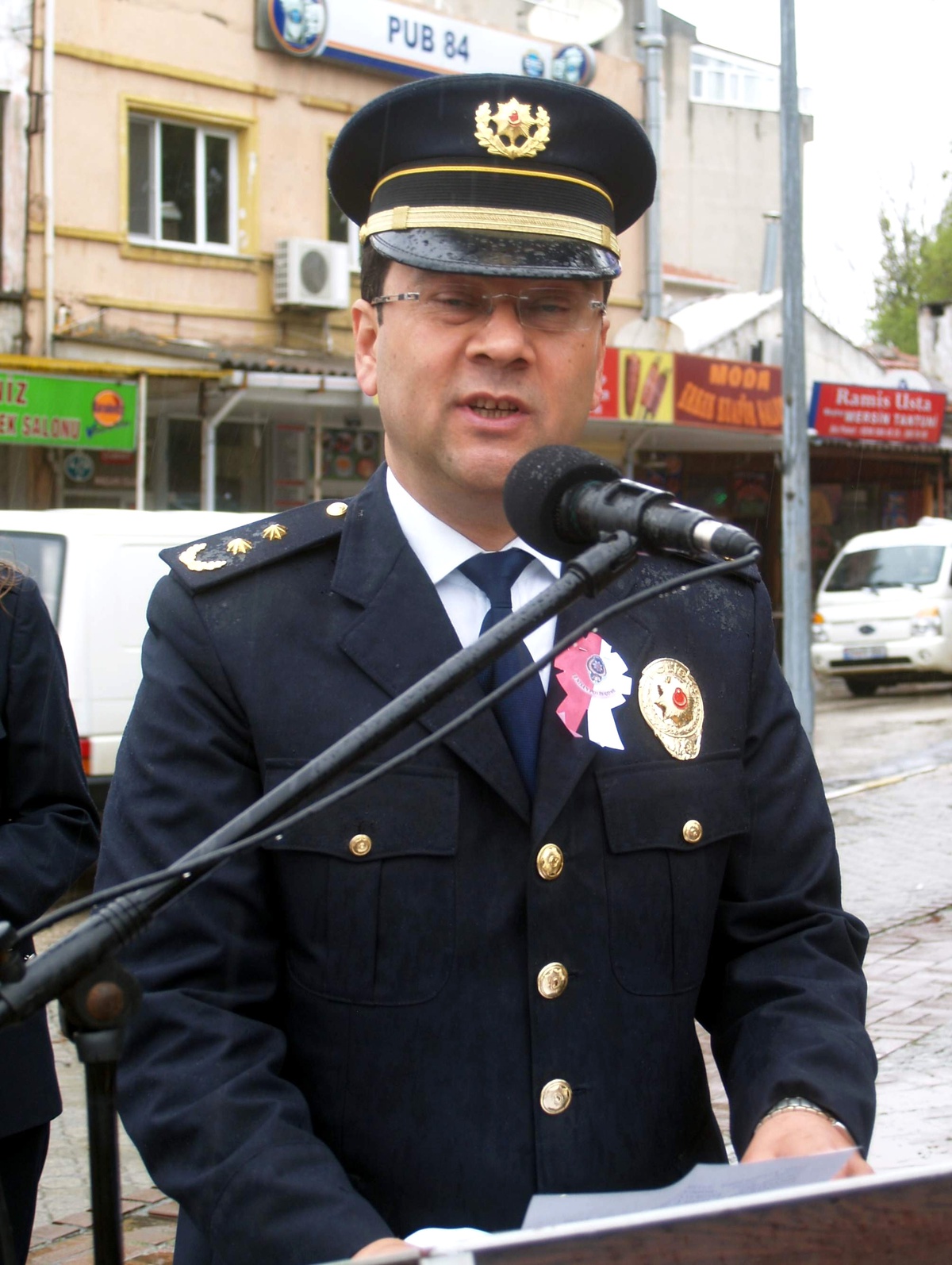 Yağmura Rağmen Günlerini Kutladılar