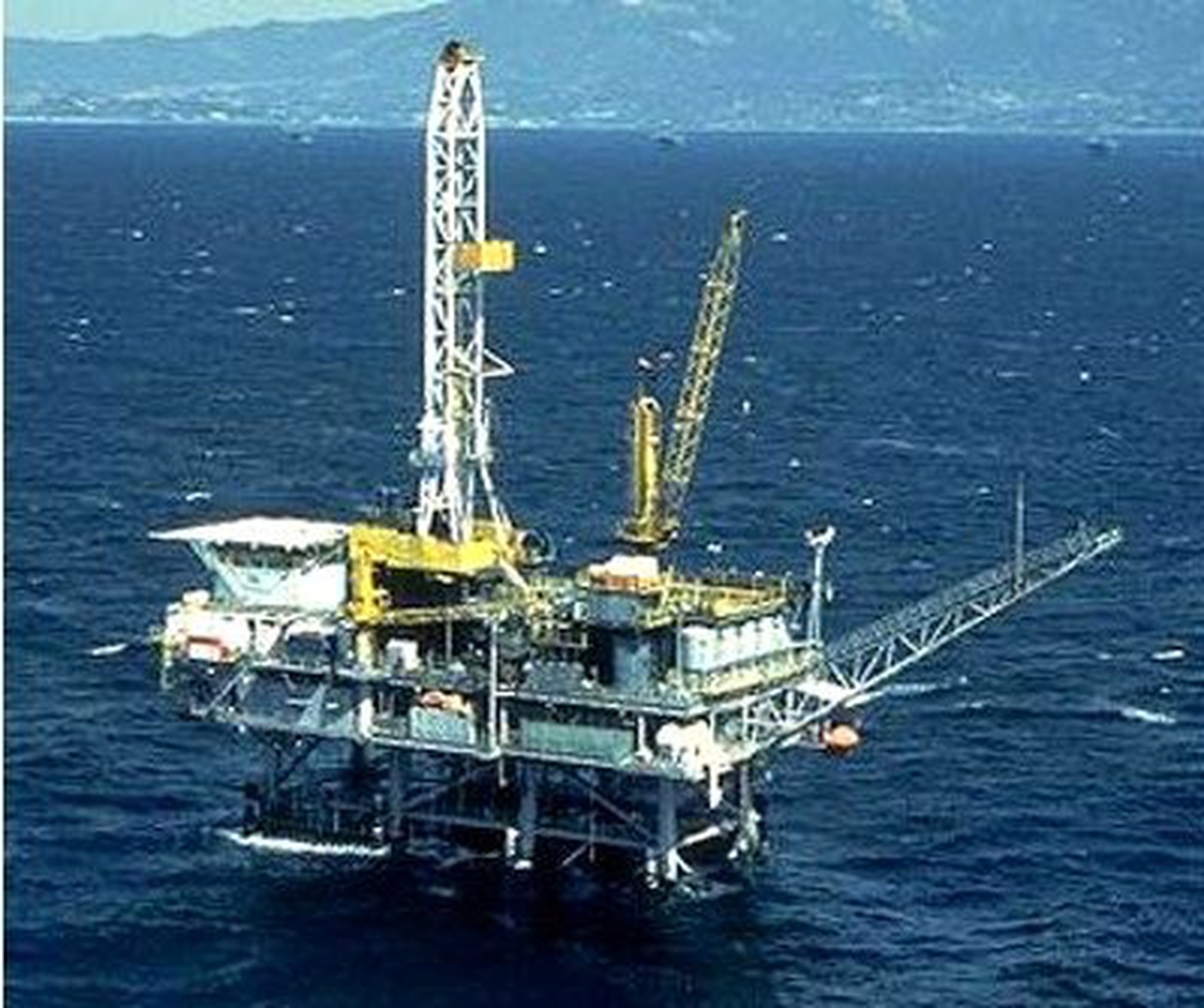 AB Komisyonu, Muhtemel Doğalgaz Gelirlerinin Kıbrıs'taki İki Toplum Arasında Paylaştırılmasını...