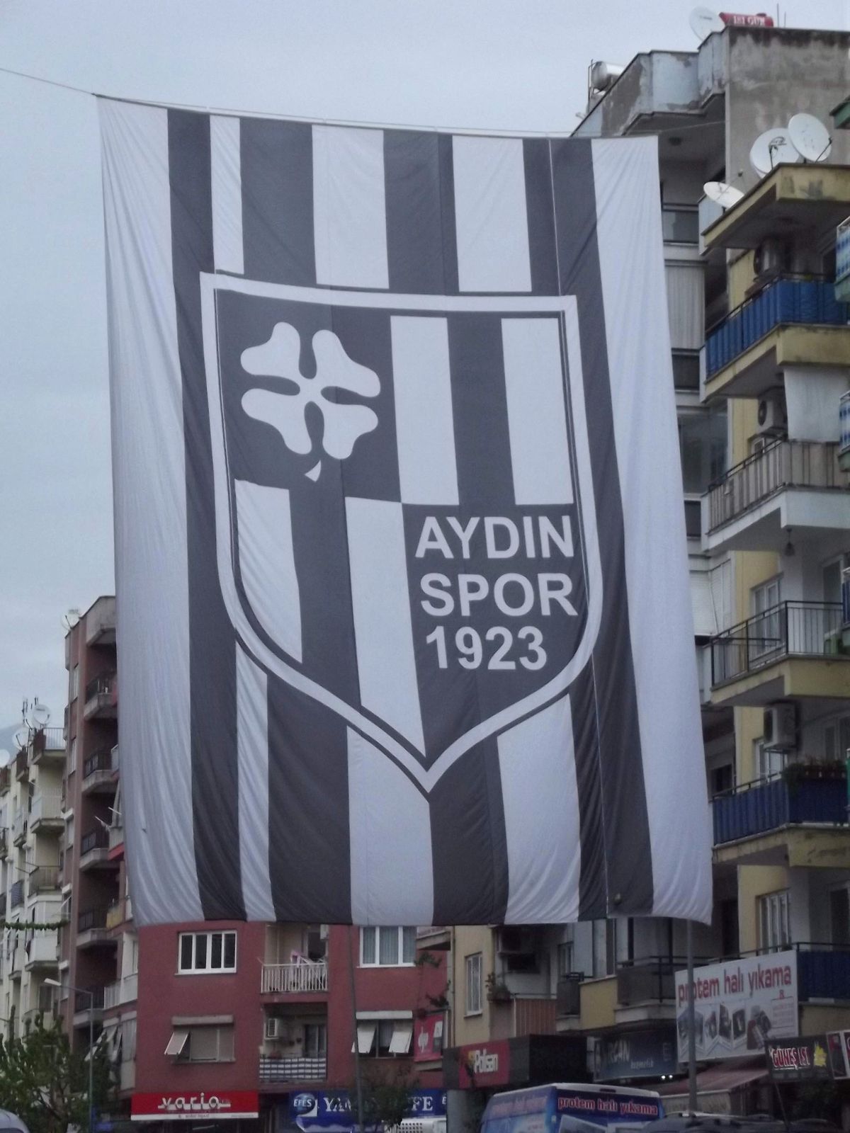 Açık Tribün Biletleri 1 Tl