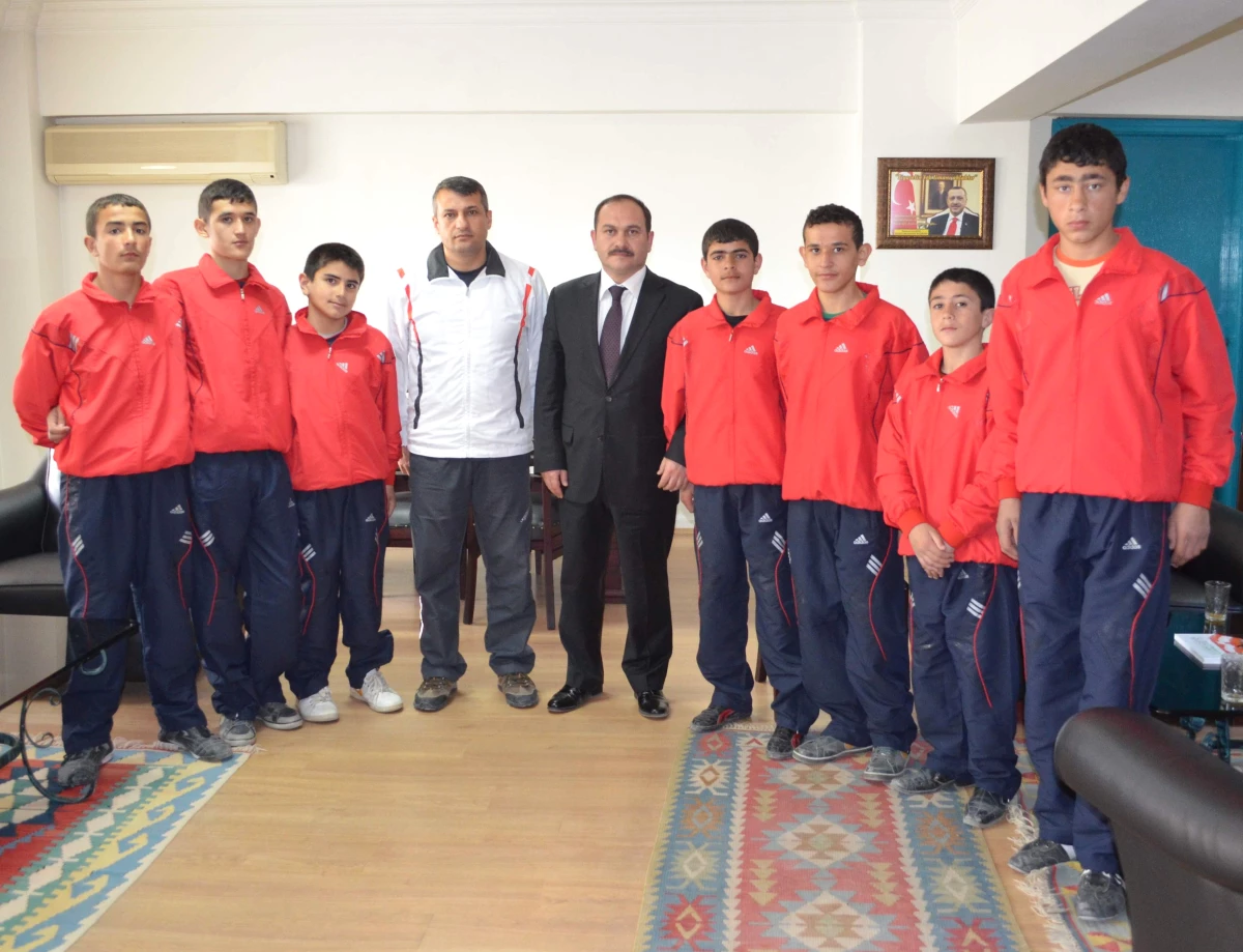 Alaca Belediyespor Judo Takımın\'dan Başkan Eyvaz\'a Ziyaret