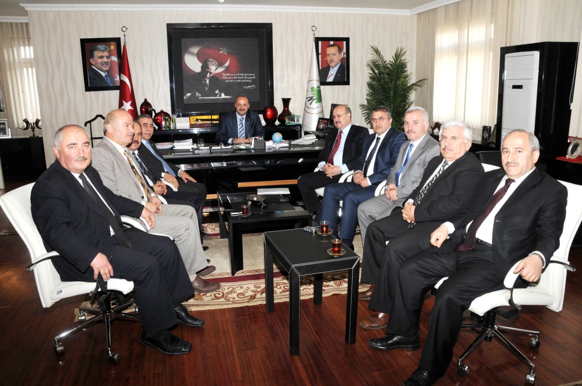 Belediye Başkanları Birliği\'nden Başkan Akgül\'e Ziyaret