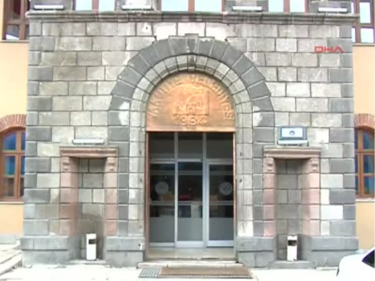 Belediyeden, 'Tiyatro Yasağı' İddiasına Yalanlama