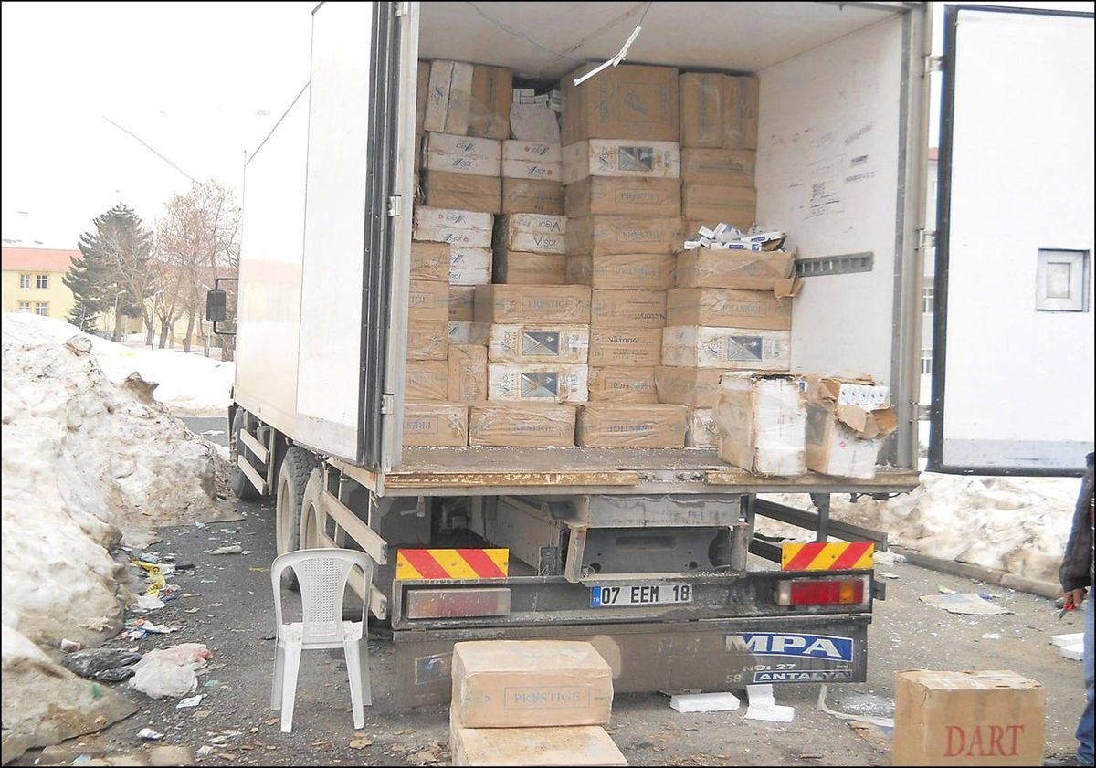 Bitlis\'te 245 Bin Paket Kaçak Sigara Ele Geçirildi