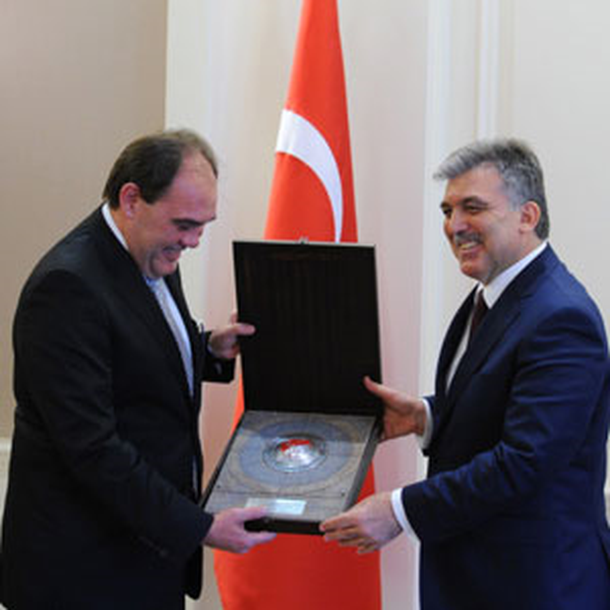 Cumhurbaşkanı Gül, Futbol Federasyonu Yönetimini Kabul Etti