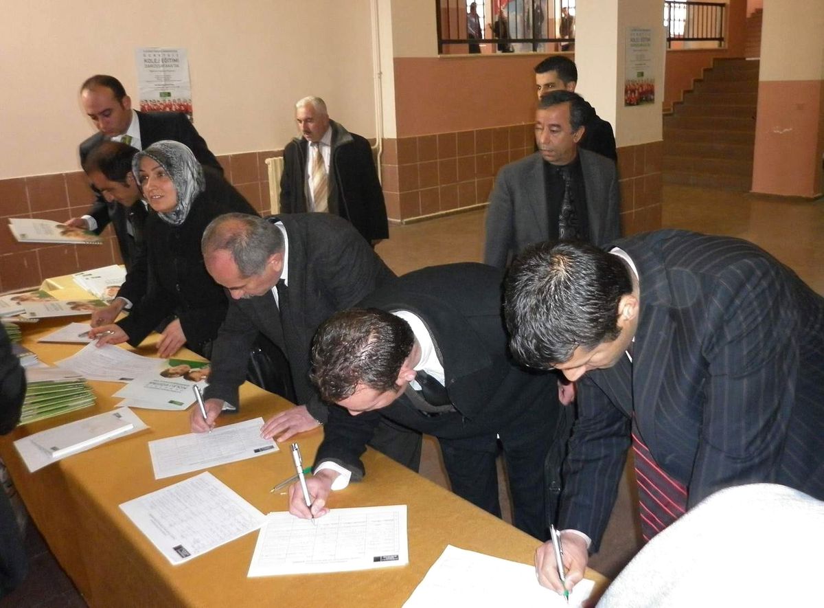 Darüşşafaka Eğitim Kurumları Sınav Tanıtım Toplantısı