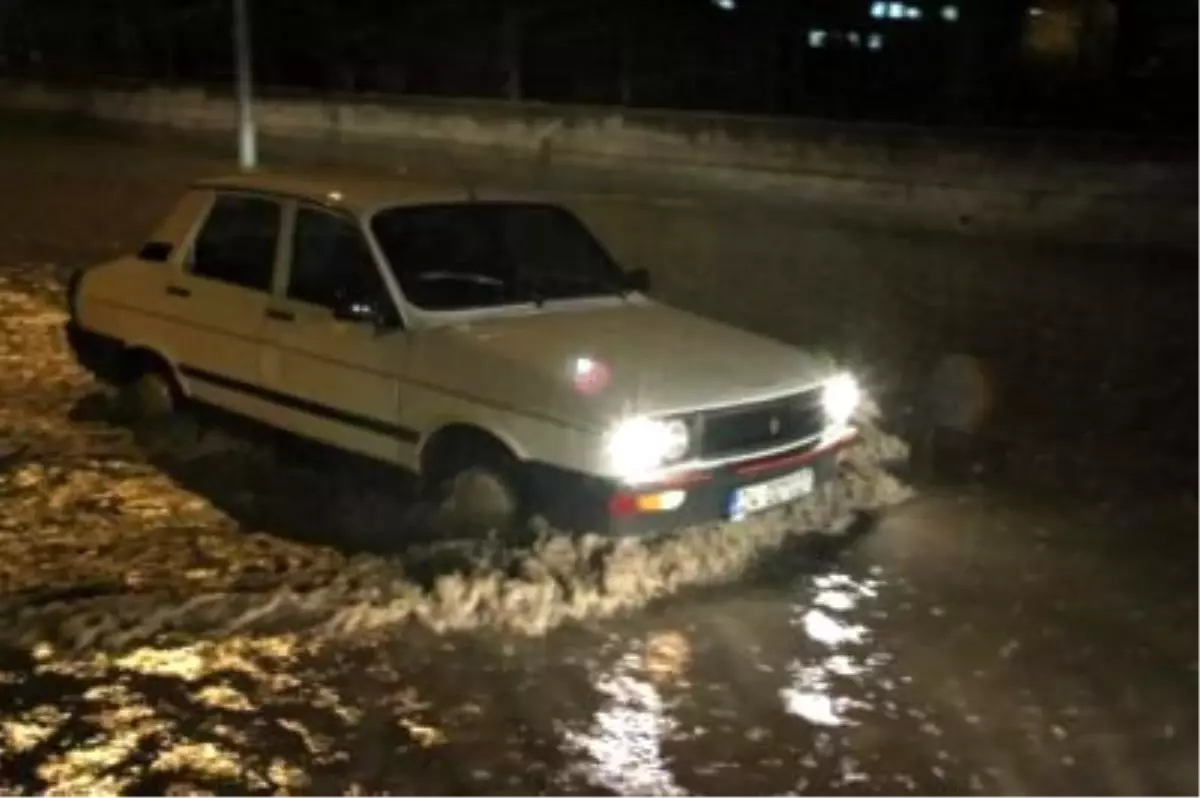 Erzincan Yağmura Teslim