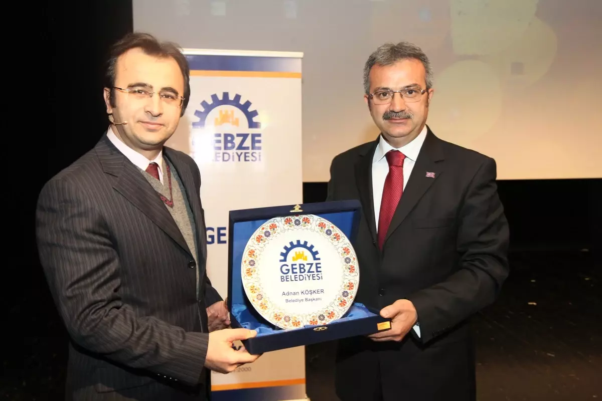 Gebze Belediyesi'nden Personeline İletişim Semineri