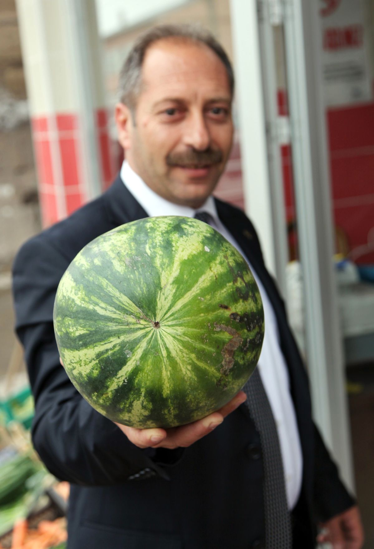 İran Karpuzundan Sonra Ürdün Karpuzları da Tezgahtaki Yerini Aldı.