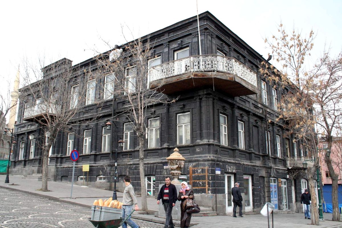Kars Belediyesi Yeni Belediye Binası İnşaatına Başlanacak