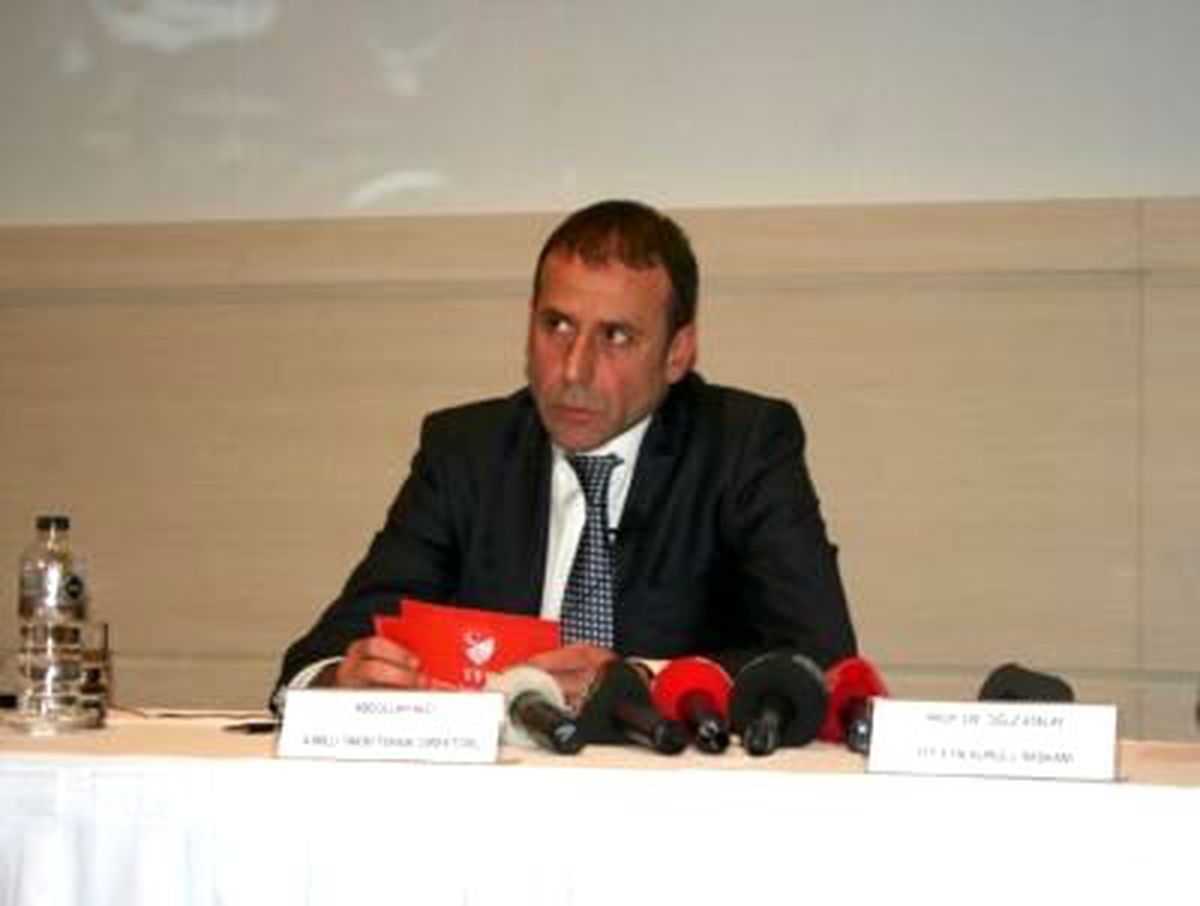 Milli Takım Teknik Direktörü Abdullah Avcı: Süper Final\'i Görelim Sonra Tartışalım