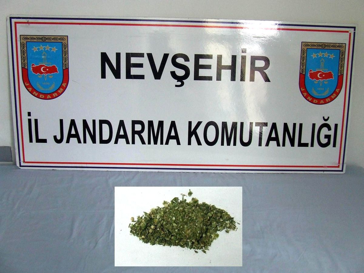 Nevşehir\'de 50 Adet Kaçak Cep Telefonu Ele Geçirildi