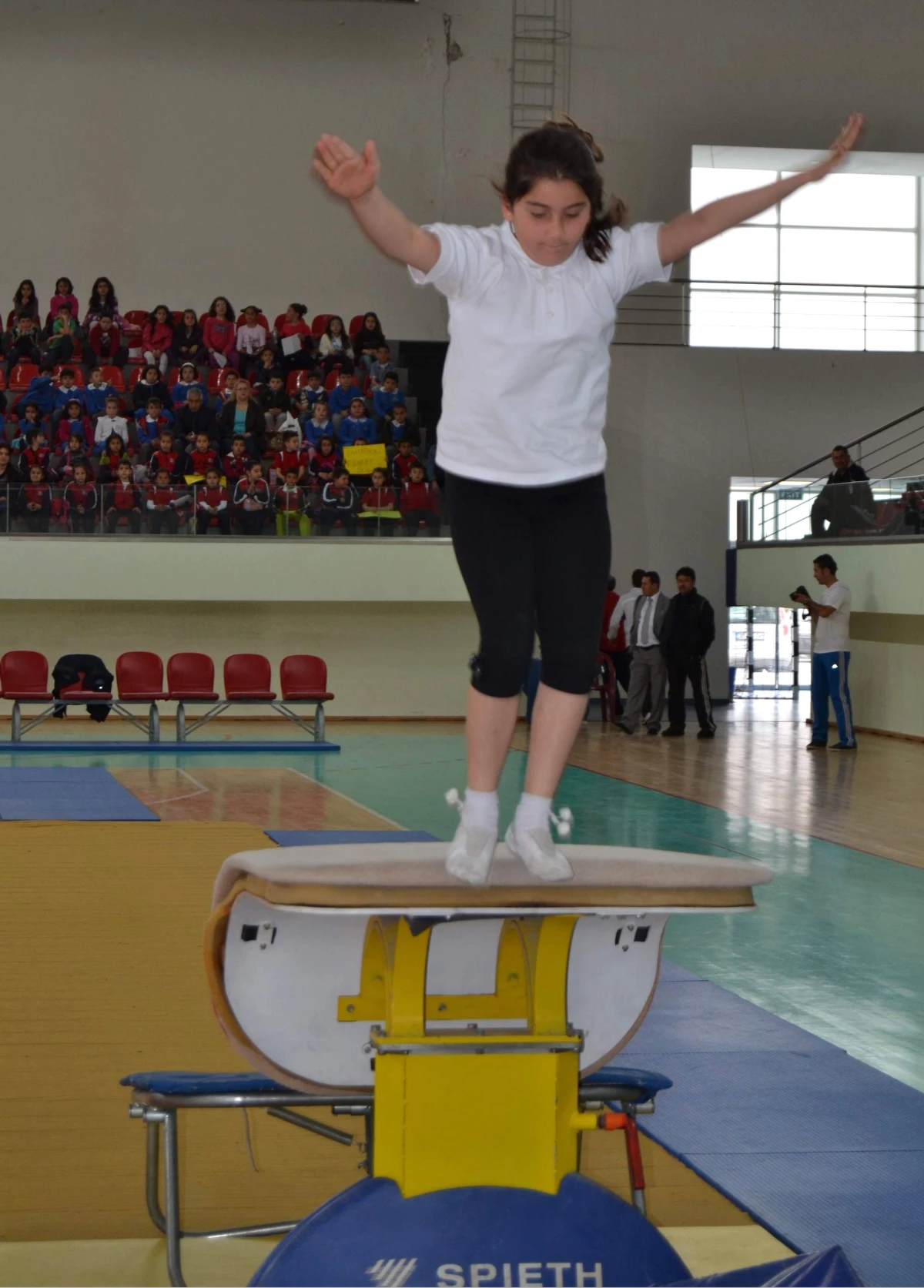 Okullar Arası Cimnastik Yarışması Sona Erdi
