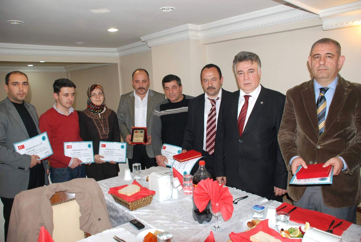 Türk Ocağı Yönetimi Akşam Yemeğinde Buluştu