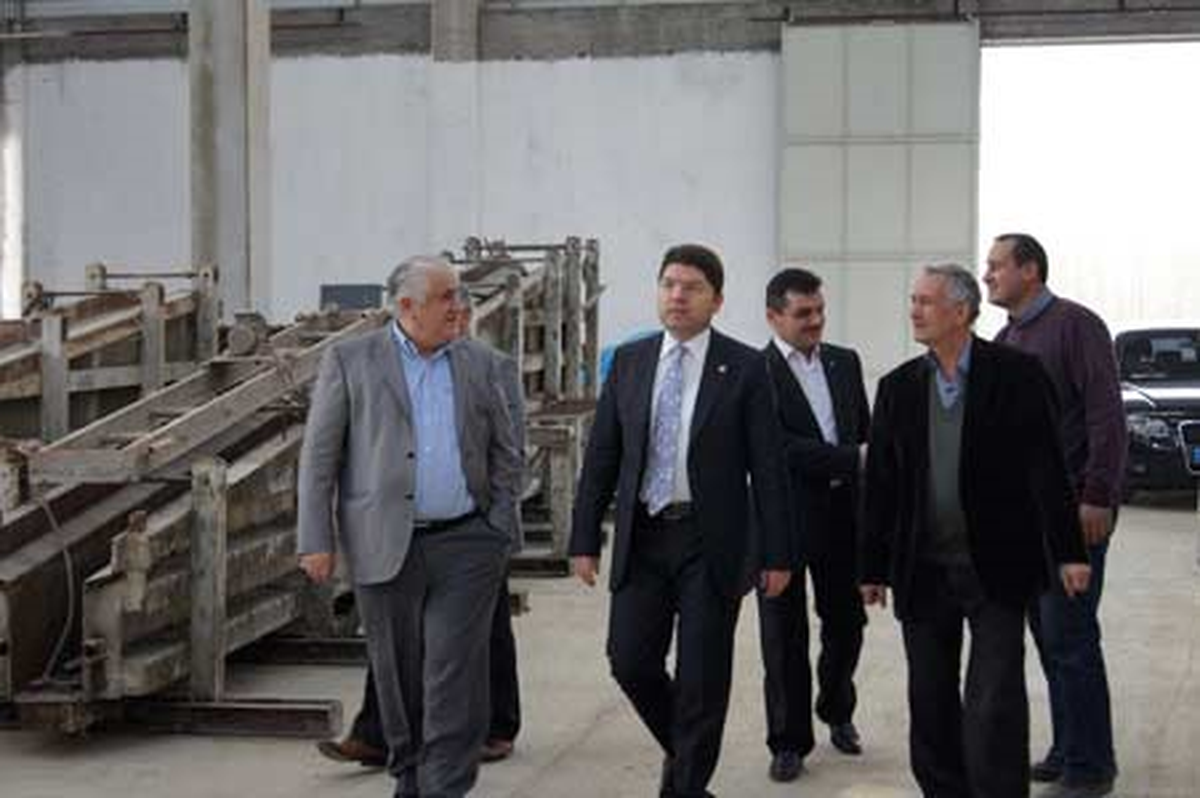 Yılmaz Tunç\'tan Fabrika Ziyareti